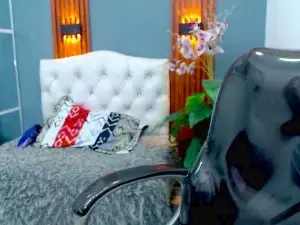 Cam4 Watch Live Sex Cams of zoe_cortezz