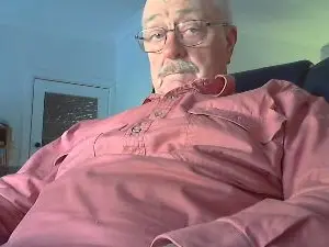 Cam4 Live Porn of robert_51xx