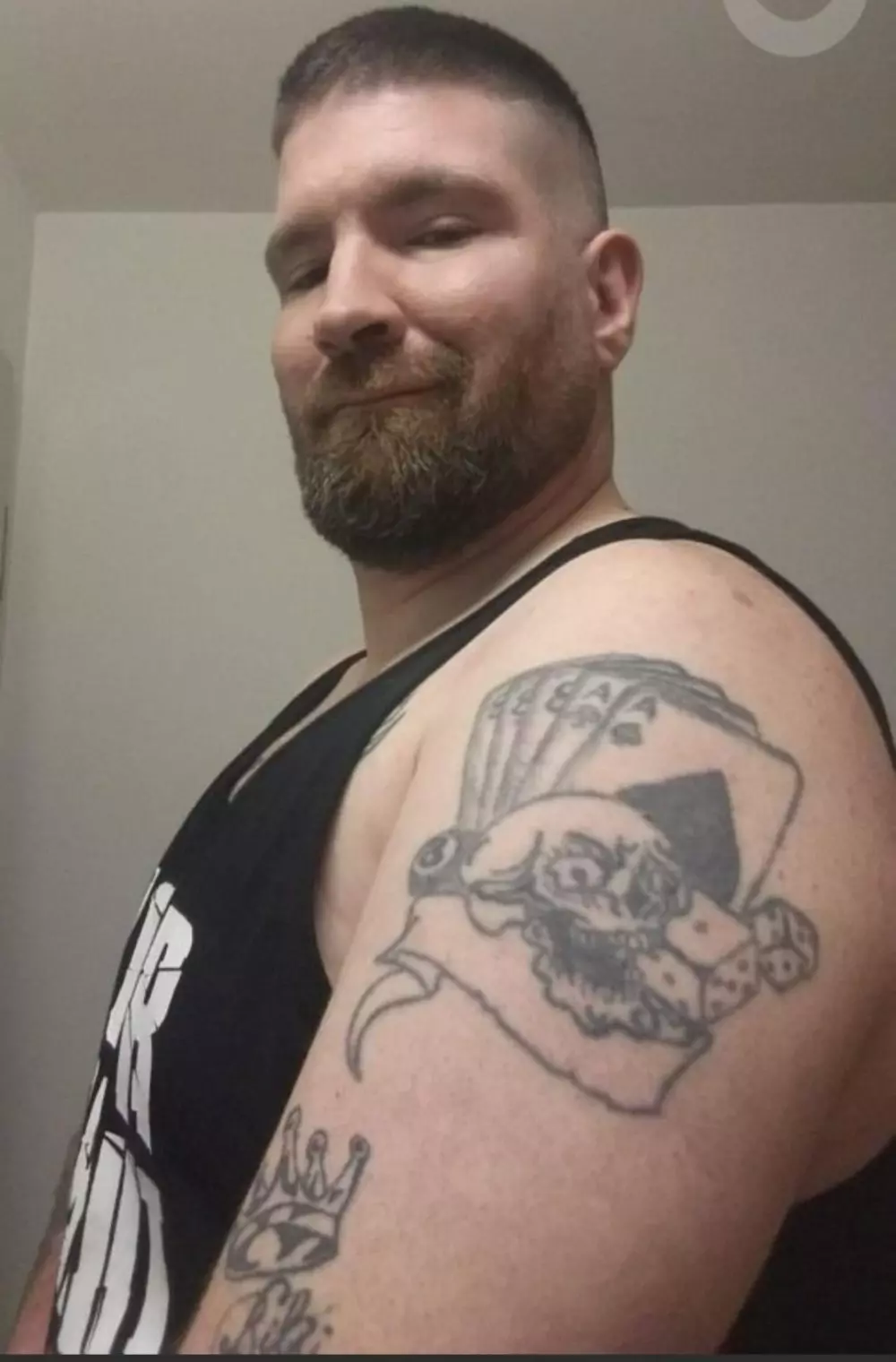 NoHandsToyBoy