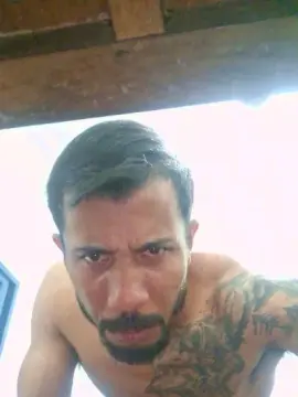 Cam4 Free Live Porn of Chilenohh