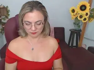 Cam4 Adult Webcams of ana_milf