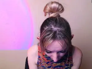 Cam4 Watch Live Sex Cams of LillyBluee