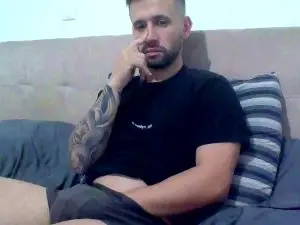 Cam4 Watch Live Sex Cams of Maickysurf