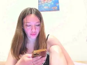 Cam4 Free Live Porn of Naughty_Molly