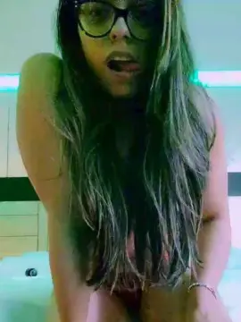 Cam4 Watch Live Sex Cams of LollaBunny26
