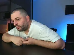 Cam4 Live Porn of DravenPeak