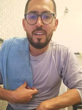Cam4 Live Sex of HShotsmilegyn
