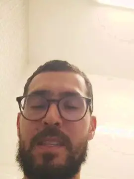 Cam4 Live Porn of HShotsmilegyn