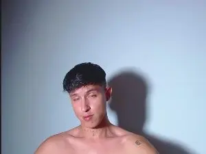 Cam4 Sex Cam of Rowanbig23