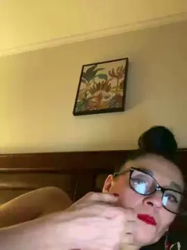 Cam4 Live Sex Cam of Monttychilena