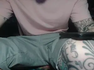 Cam4 Free Porn Cam of MeBiggins69