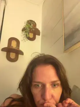 Cam4 Nude Webcam of Naughtynn