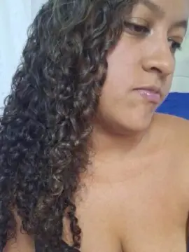 Cam4 Private Sex Chat of PieldeChocolate