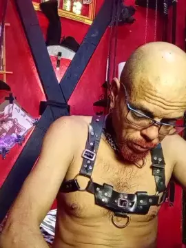 Cam4 Free Live Porn of Charly_BC_BDSM