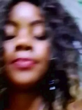 Cam4 Live Porn of ameline1
