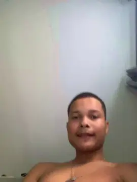 Cam4 Free Porn Cam of lucas7285