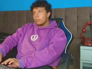 Cam4 Live Porn of DreyFoster