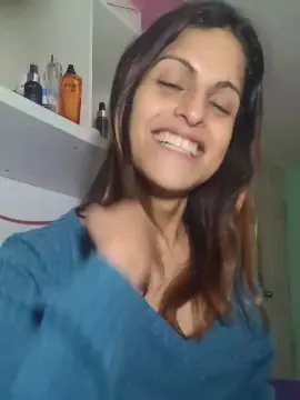 Cam4 Free Live Porn of QuennMath32
