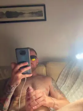 Cam4 Adult Video Chat of emanuilxxx2