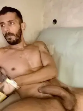 Cam4 Free Live Porn of Araboy30