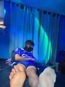 Cam4 Free Live Porn of Ninja_descalzo