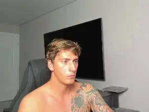 Cam4 Best Webcam of KrisHorten