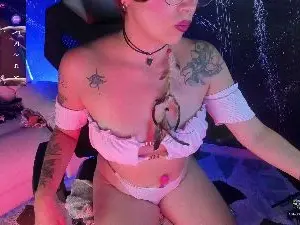 Cam4 Adult Video Chat of RoxanneStorms