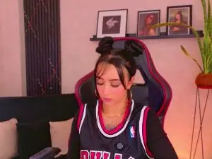 Cam4 Live Sex of EmmyEvans