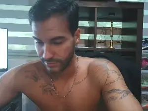 Cam4 Watch Live Sex Cams of carly_lambjr