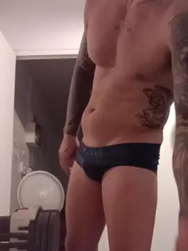 Cam4 Live Sex Cam of Manufuego87