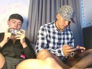 Cam4 Live Porn of noah_hotboys18