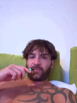 Cam4 Live Sex of Danielhurus