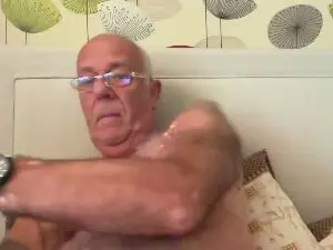 Cam4 Watch Live Sex Cams of The_helmet7