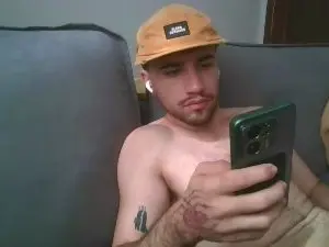 Cam4 Sex Cam of 2putosafado
