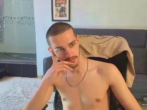 Cam4 Nude Webcam of KaydenDrew