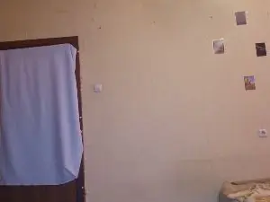 Cam4 Nude Webcam of RoxanaKneisler