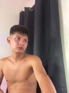 Cam4 Sex Chat of naughty_daniel