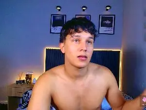 Cam4 Live Sex Cam of Leo_Savage