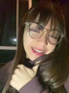 Cam4 Live Sex of Nicki