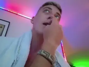 Cam4 Adult Webcam of HuGo4K