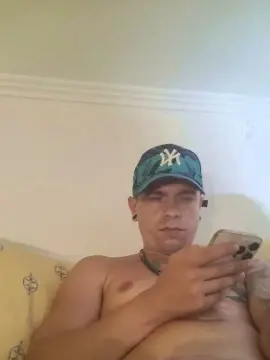 Cam4 Adult Video Chat of Big20cmfelipe