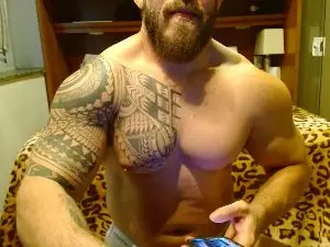 Cam4 Free Live Porn of hercules30hot