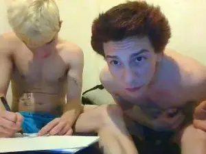 Cam4 Sex Cam of Miloverboy