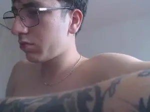 Cam4 Free Live Porn of axel_serra