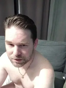 Cam4 Live Porn of tomsauwer