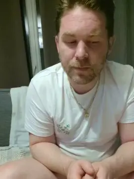 Cam4 Live Sex of tomsauwer