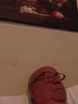 Cam4 Watch Live Sex Cams of minuzzo61