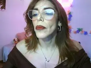 Cam4 Free Live Porn of AlanaV