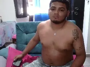 Cam4 Free Live Porn of lili_latina
