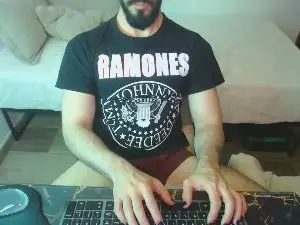 Cam4 Free Live Porn of Lealboy